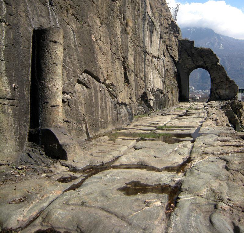 Античные дороги. Древние дороги римской империи. Древняя дорога Панлонг. Римские дороги. Древний путь.
